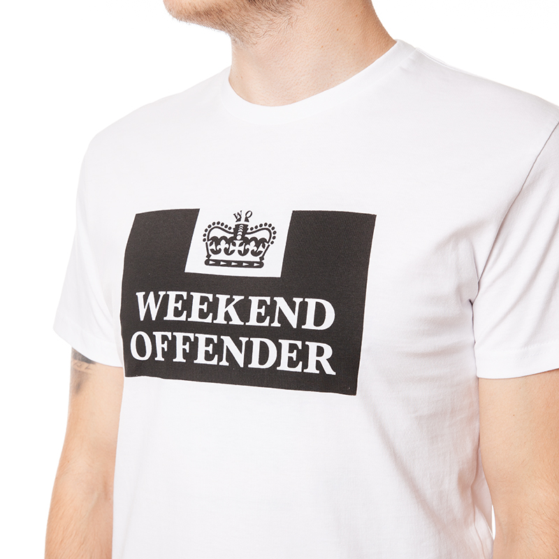 Offender футболка. Weekend offender футболка белая. Футболка викенд Оффендер белая. Weekend offender майка. Свитшот weekend offender.